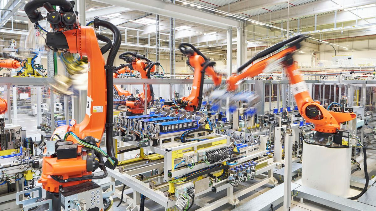 Škoda otevřela závod na výrobu baterek za pět miliard korun